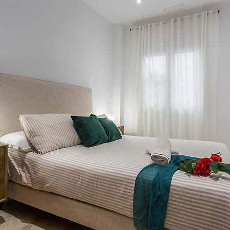 דירה Paseo Maritimo 3 *