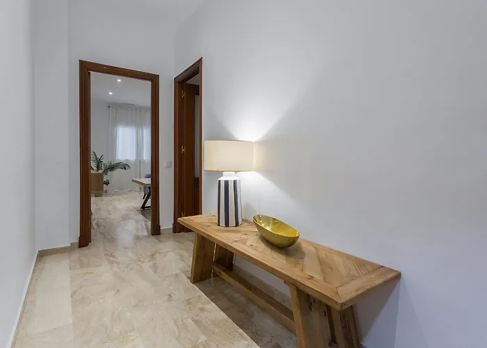 דירה Paseo Maritimo 3 *